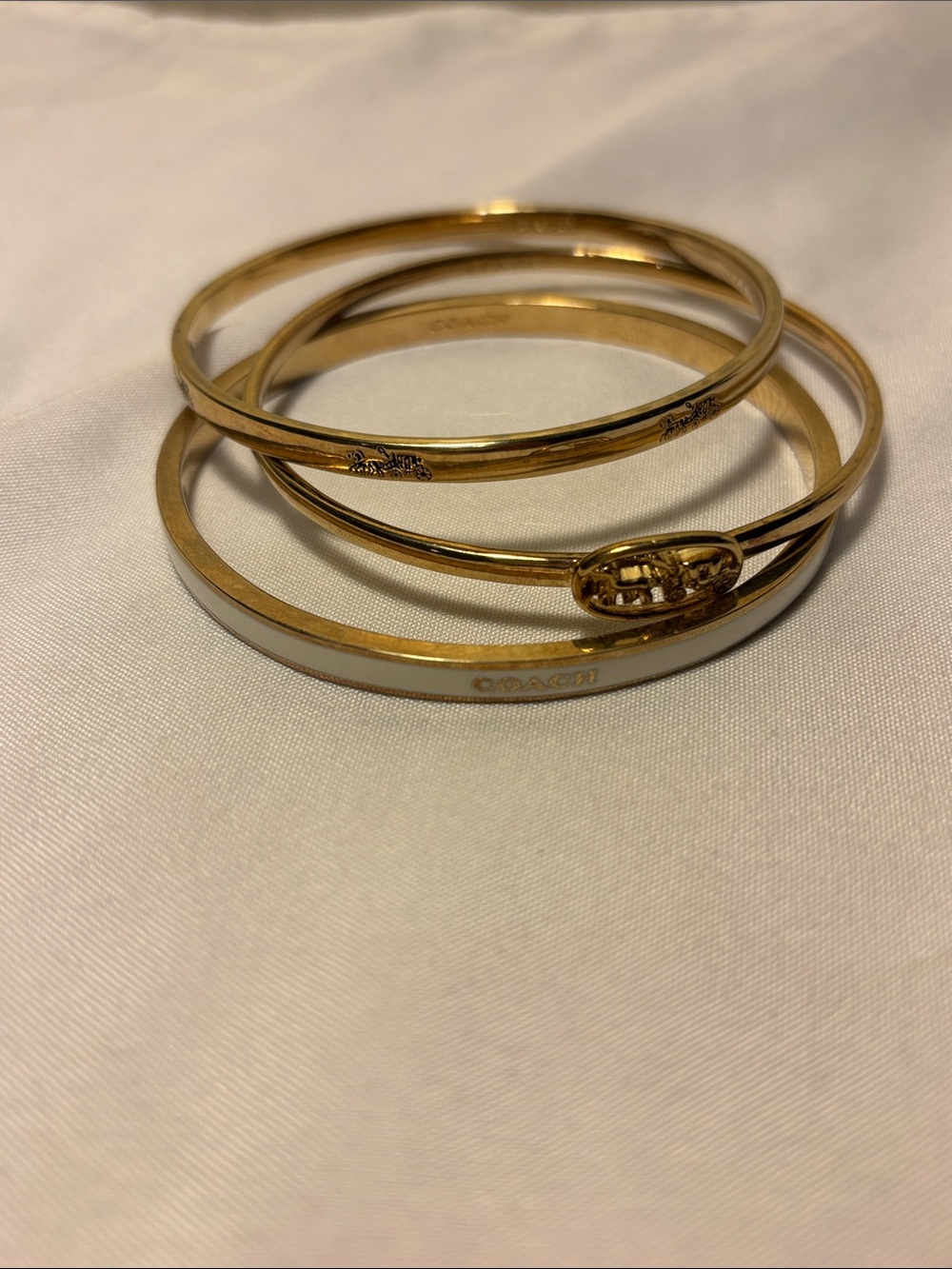 EUC COACH Horse & Carriage Gold-Tone Bangle Bracelet Trio Set - FULL SET! - Picture 2 of 16